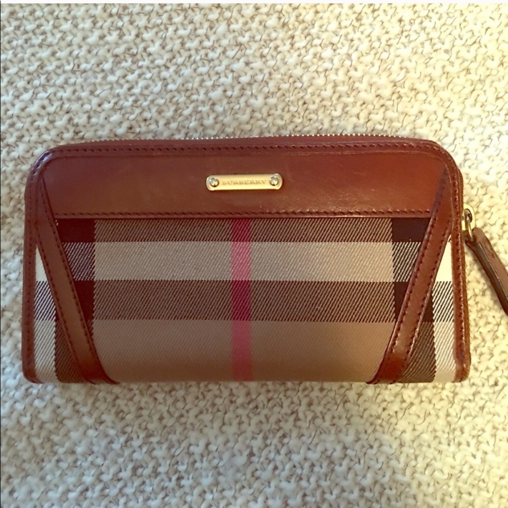Burberry wallet